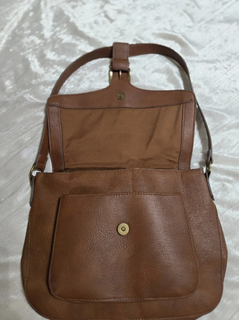 Classic Brown Faux Leather Crossbody Saddle Bag EUC